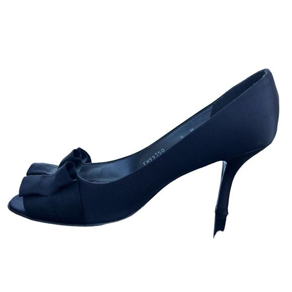 Stuart Weitzman GIGIRITZ Black Size 8 Ruffle 3.5" Heel Cocktail Pumps - Picture 6 of 11